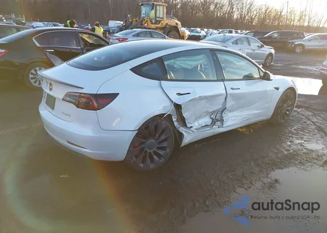 2023 Tesla Model 3 Performance Dual Motor All-Wheel Drive z USA, uszkodzony, nr VIN 5YJ3E1EC8PF559492